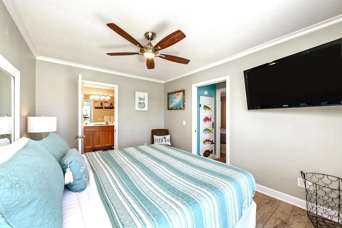 Holiday home Sea-Renity 4 Waterfront Balconies Gated Beach Destin