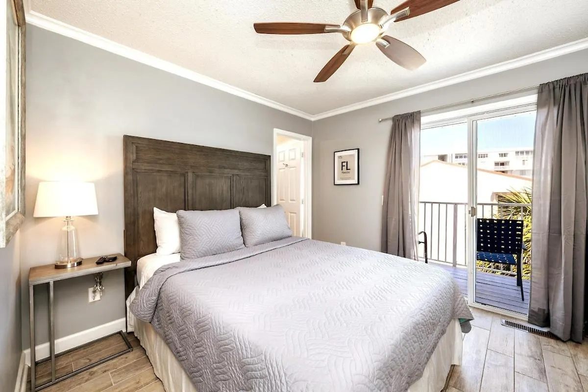 Holiday home Sea-Renity 4 Waterfront Balconies Gated Beach Destin