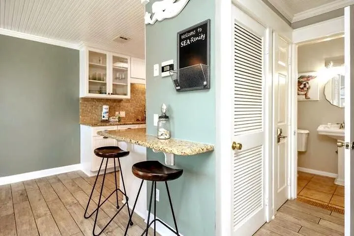 Holiday home Sea-Renity 4 Waterfront Balconies Gated Beach Destin
