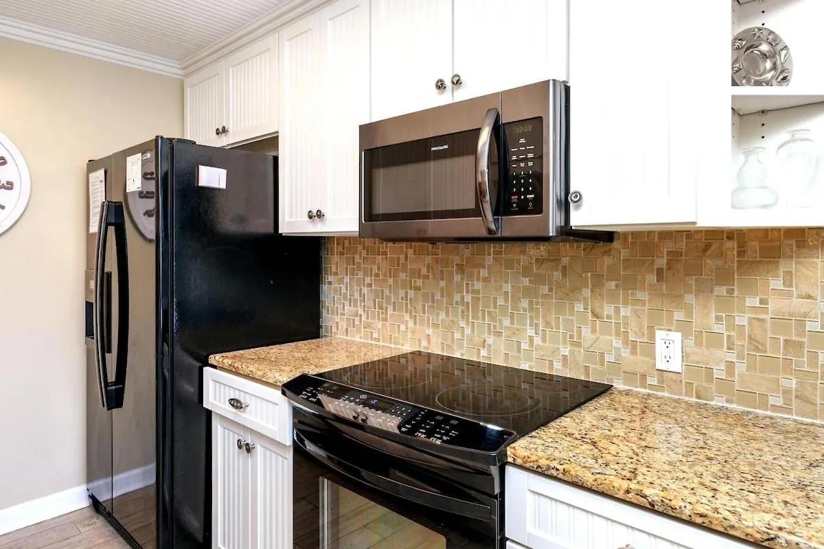 Holiday home Sea-Renity 4 Waterfront Balconies Gated Beach Destin